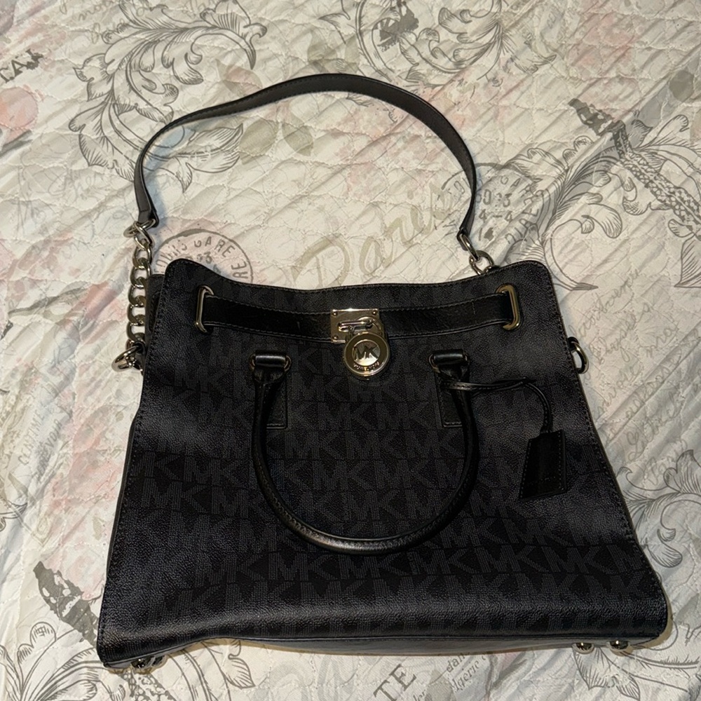 Black Michael kors Hamilton tote